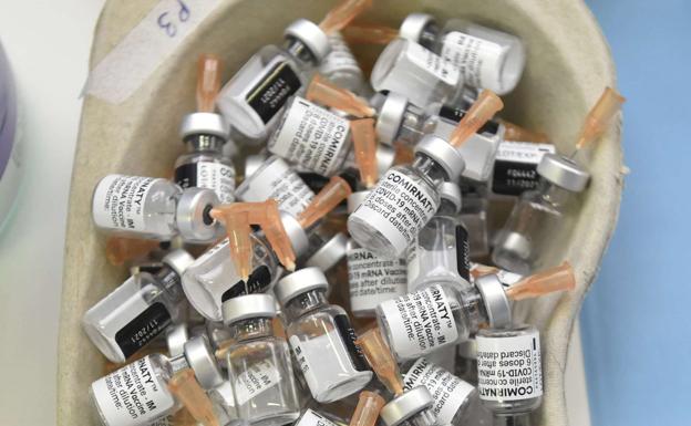 30.000 vascos reacios a vacunarse cambian de opinión forzados por las restricciones