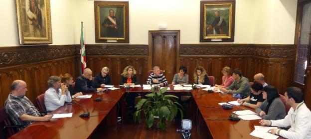 Aprobado el suministro de agua con Aquarbe con los votos de PNV y PSE-EE