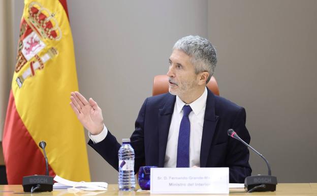 Marlaska se remite al «control judicial» ante las críticas por los homenajes a etarras y la demanda de excarcelaciones