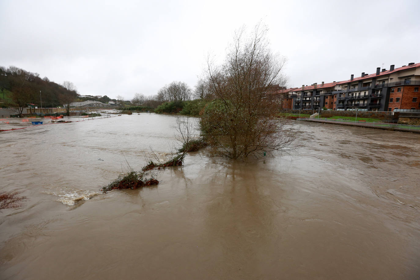 Desbordamientos puntuales de los ríos Oria, Urumea, Bidasoa y Kilimon