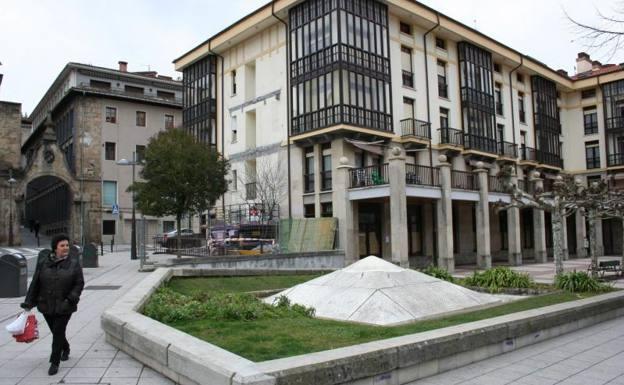 Gipuzkoa registra 299 casos positivos en covid-19 entre el personal de 50 residencias de mayores