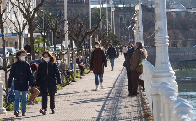 La mascarilla en la calle no convence a todos