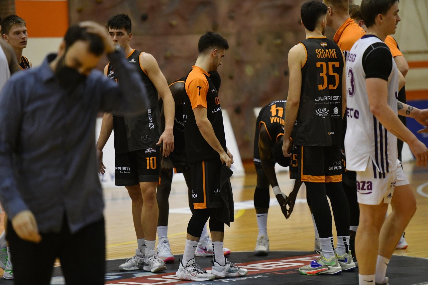 Los dolidos lobos del Juaristi no quieren otra caza fallida