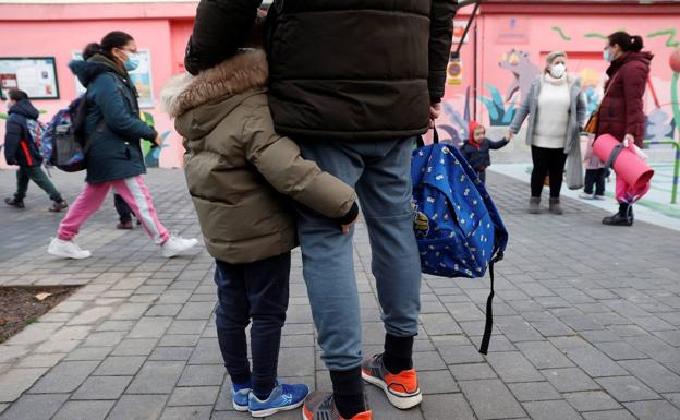 Educación contabiliza 3.032 bajas en el sector público tras la vuelta a las aulas