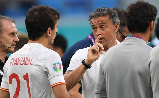 Luis Enrique: «Hace falta gente como Mikel Oyarzabal que vaya a presionar como un burro»