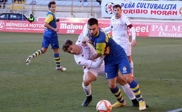 El Real Unión no aprovecha su superioridad numérica