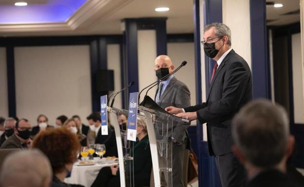 Olano defiende la gobernanza colaborativa en Gipuzkoa como vía para desterrar los «populismos»