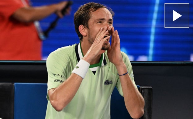 Medvedev, rival de Nadal en la final de Australia, la vuelve a liar: «¿Eres estúpido?», le grita al juez