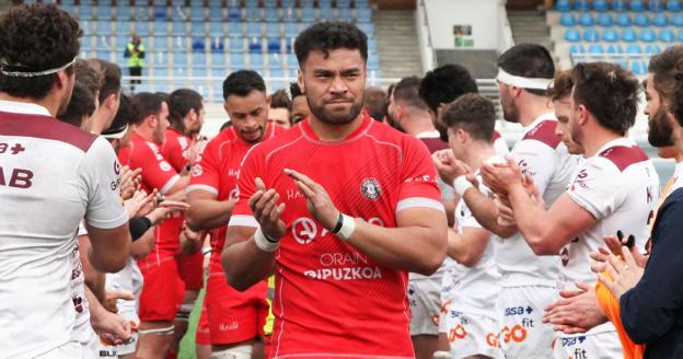 Homenaje del rugby a Kawa Leauma