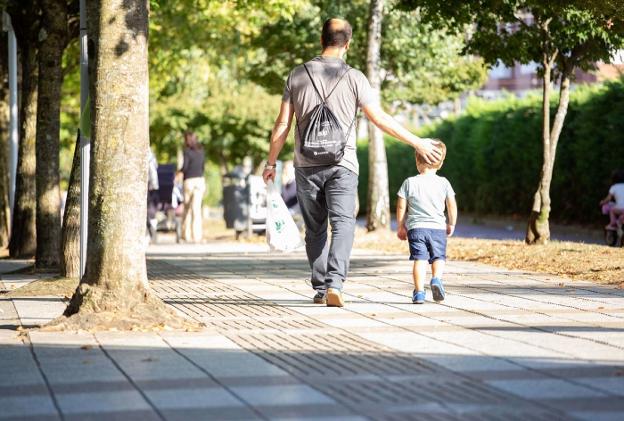 Charlas y talleres formarán a padres y madres en competencias educativas