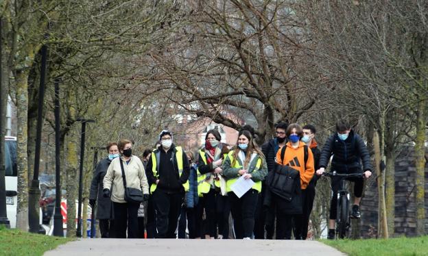 Cruz Roja mostró sus dotaciones a los participantes de Pasira