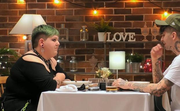 Aintzi, la irundarra con pareja que busca «amistad con derecho»