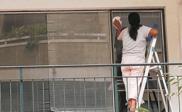 Estas son las nuevas tablas salariales para empleadas del hogar en 2022