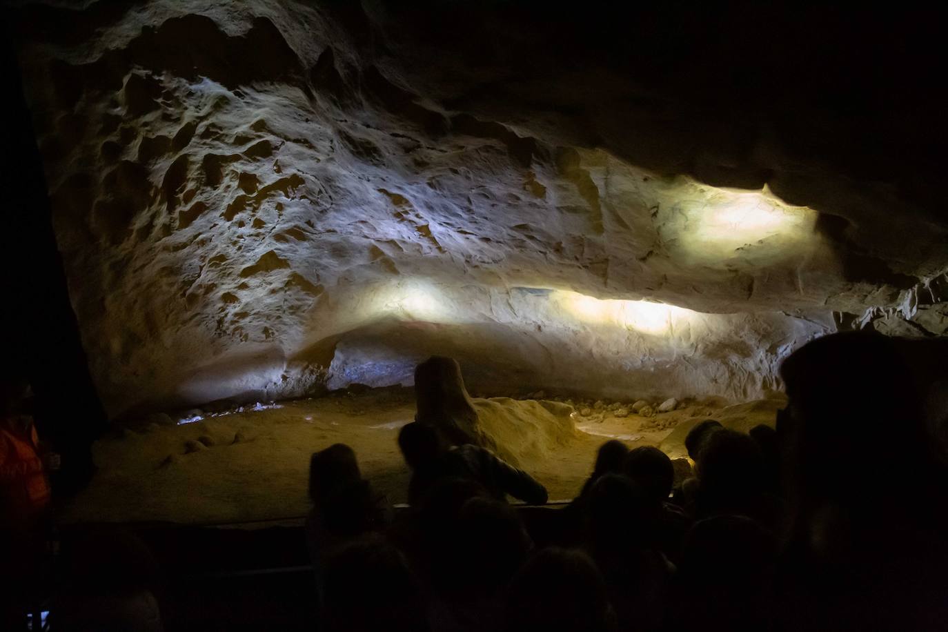 Los caballos esperan en Ekainberri