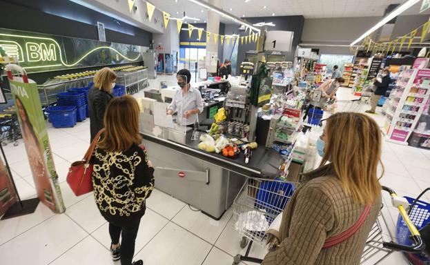 Cómo amortiguar la subida de la inflación, según la OCU