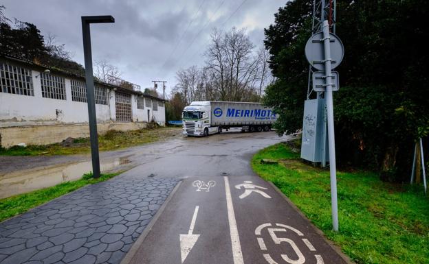 El parque fluvial de Txomin y el Polígono 27 estarán conectados por un nuevo tramo de bidegorri