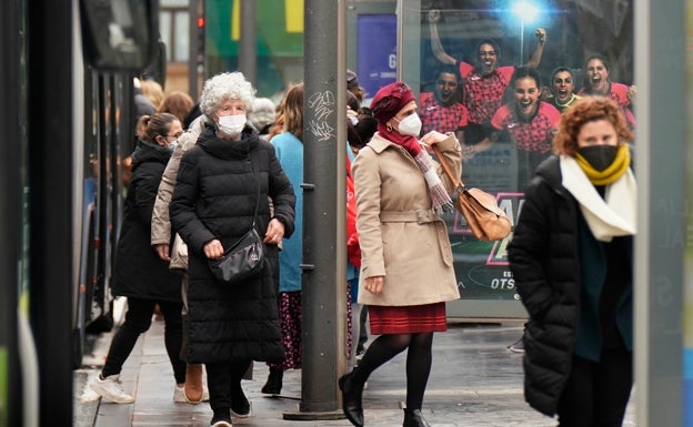 Euskadi se desmarca y no concreta aún si quitará la mascarilla del patio de los colegios