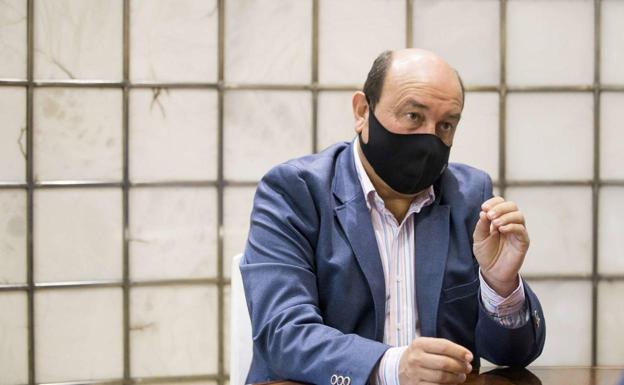 Ortuzar insta a CC OO a «no confundirse de adversario»