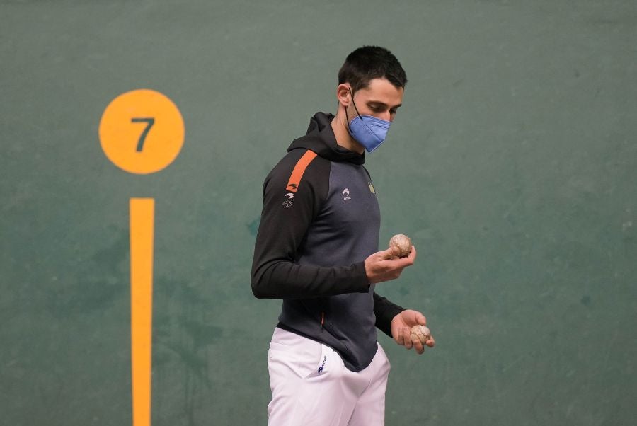 Altuna, ausente en la elección de material para el encuentro frente a Peña II y Albisu