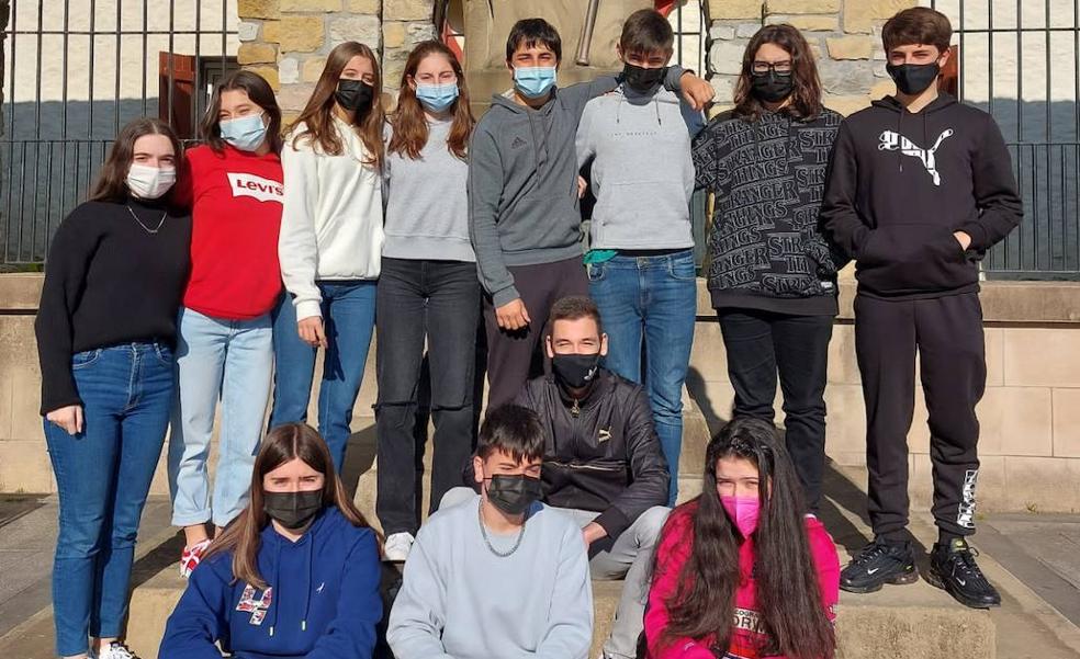 «Jaio berri diren ikasleak eta DBH amaitzear gaudenak elkarrekin bizi gara»