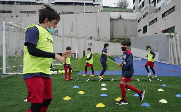 El fin de las mascarillas llegó tras el recreo
