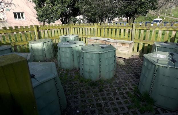 El Ayuntamiento felicita a los vecinos que han participado en el compostaje comunitario