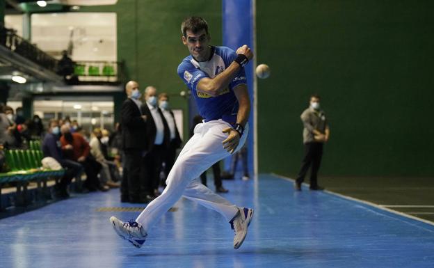 Victorias de Ezkurdia-Tolosa (22-12) y Elezkano II-Zabaleta (10-22)