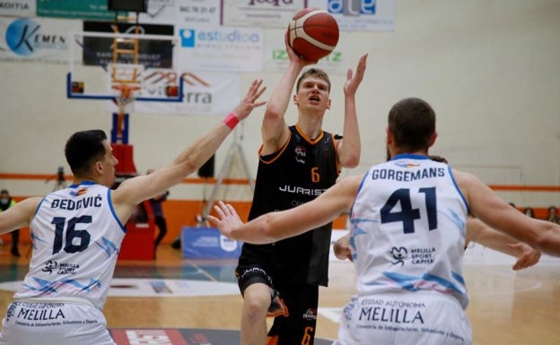 Gaizka Maiza, la defensa y los tiros libres condenan al Juaristi