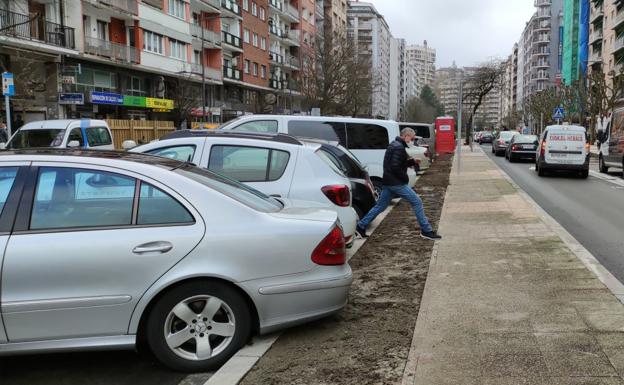 «Si vas a sacar algo del maletero te pringas de barro, está mal planteado»
