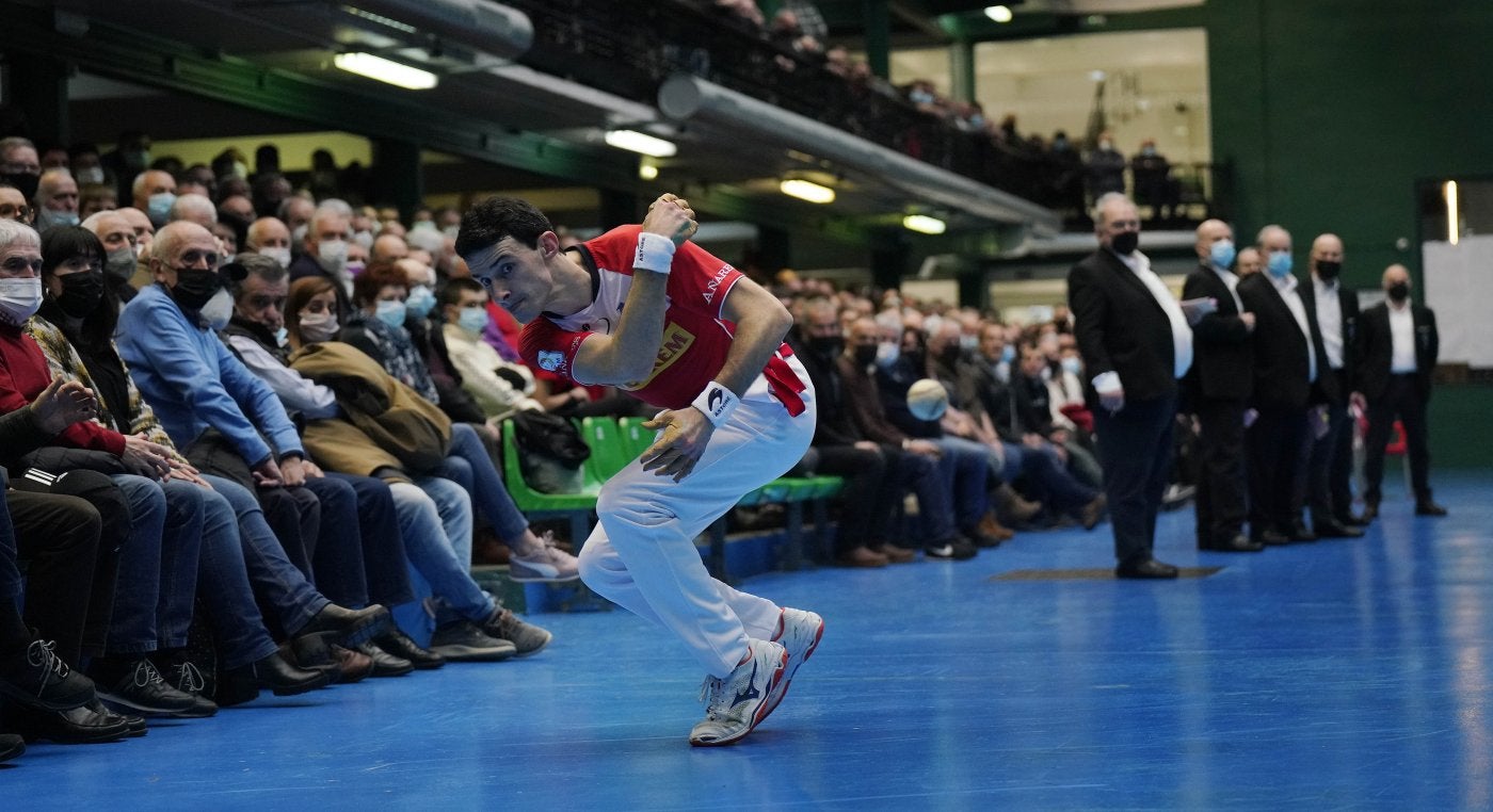 Seis ediciones de hegemonía de Aspe