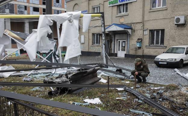 «Han tomado el aeropuerto con 30 helicópteros»