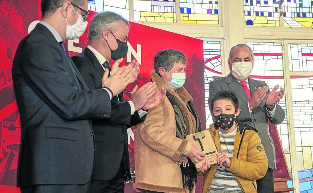 Iñigo Urkullu y Félix Bolaños se reúnen para reforzar la colaboración y dar un impulso a los traspasos pendientes