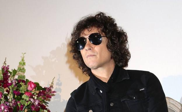 Enrique Bunbury se retira de los escenarios