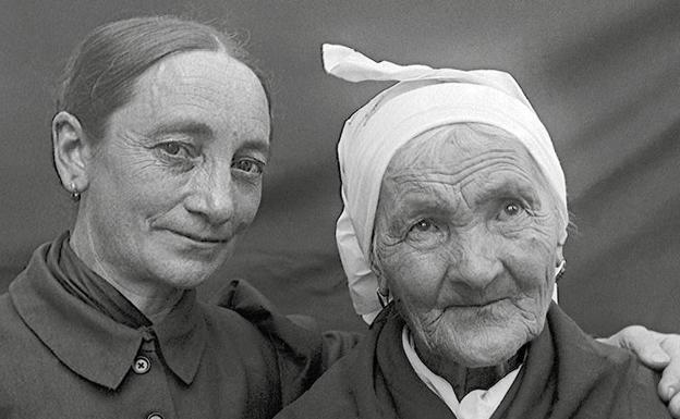 'Mira Hadi', Eulalia Abaituaren begirada berreskuratzen duen ikuskizuna