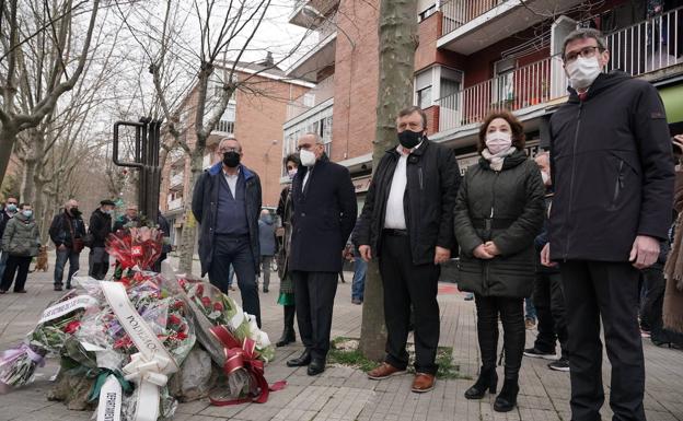 Vitoria recuerda a las víctimas del 3 de marzo