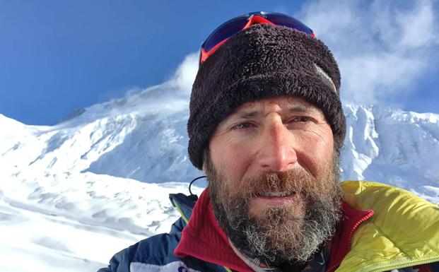 Alex Txikon, Sierra Leonatik Pakistanera eguzki-energia hari duela