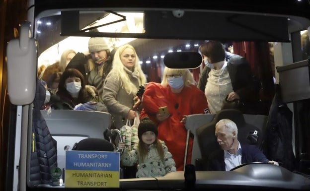Más de 2.000 ciudadanos vascos se han ofrecido ya para acoger a refugiados ucranianos