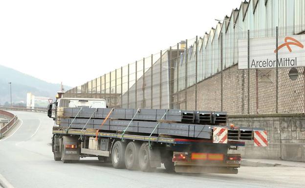 Arcelor Mittal para 15 horas su planta de Olaberria