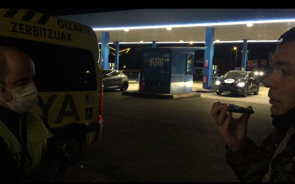 «Llevo a un niño de 16 días, ¿tenéis un médico?»