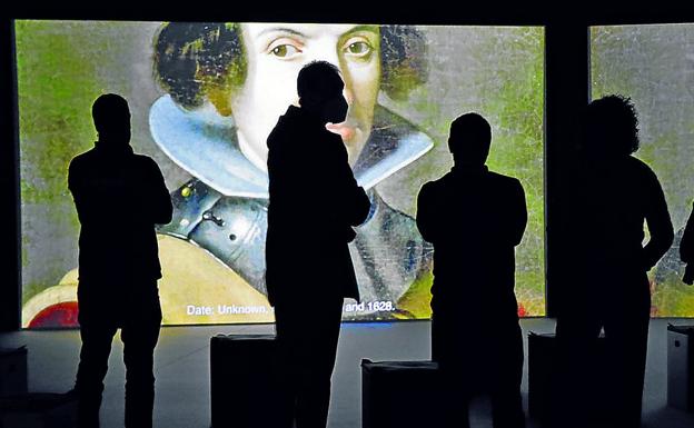 Piden que la calle pase a llamarse 'Catalina / Antonio de Erauso'