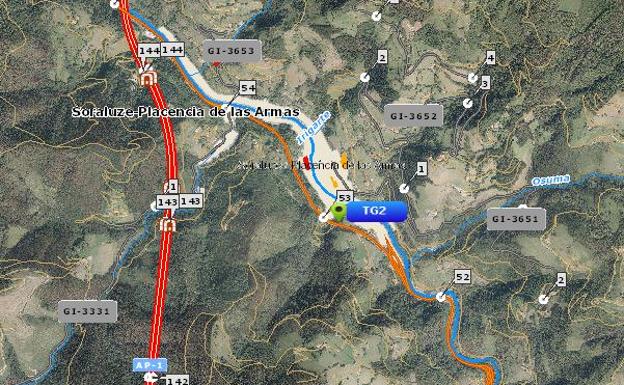 Dos heridos en un accidente entre tres vehículos en Soraluze