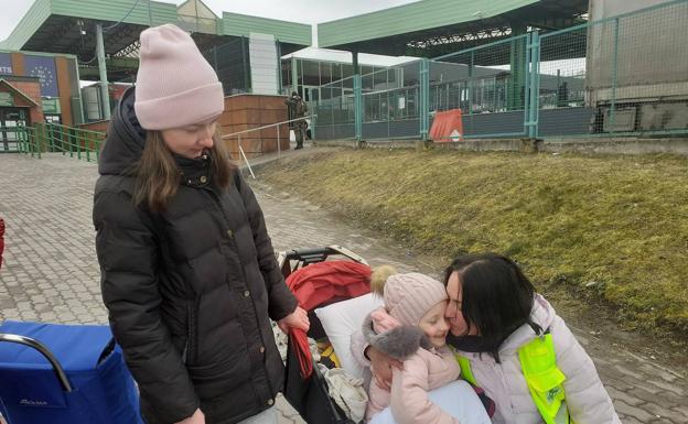 Las instituciones vascas activan un plan de contingencia para acoger a desplazados ucranianos
