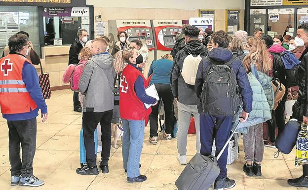 La regularización de los refugiados de Ucrania arranca el lunes en Euskadi con un trámite exprés