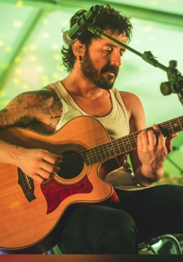 Esne Beltza eta Amak taldeen kontzertua Baztartxon 19:00etan