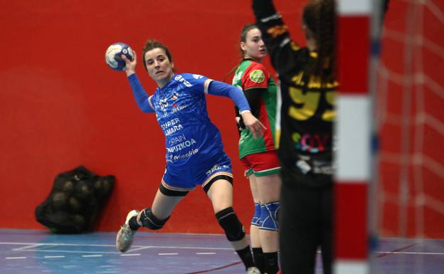 El Bera Bera, con el Gijón a un punto, debe ganar hoy en Valladolid si quiere mantener el liderato