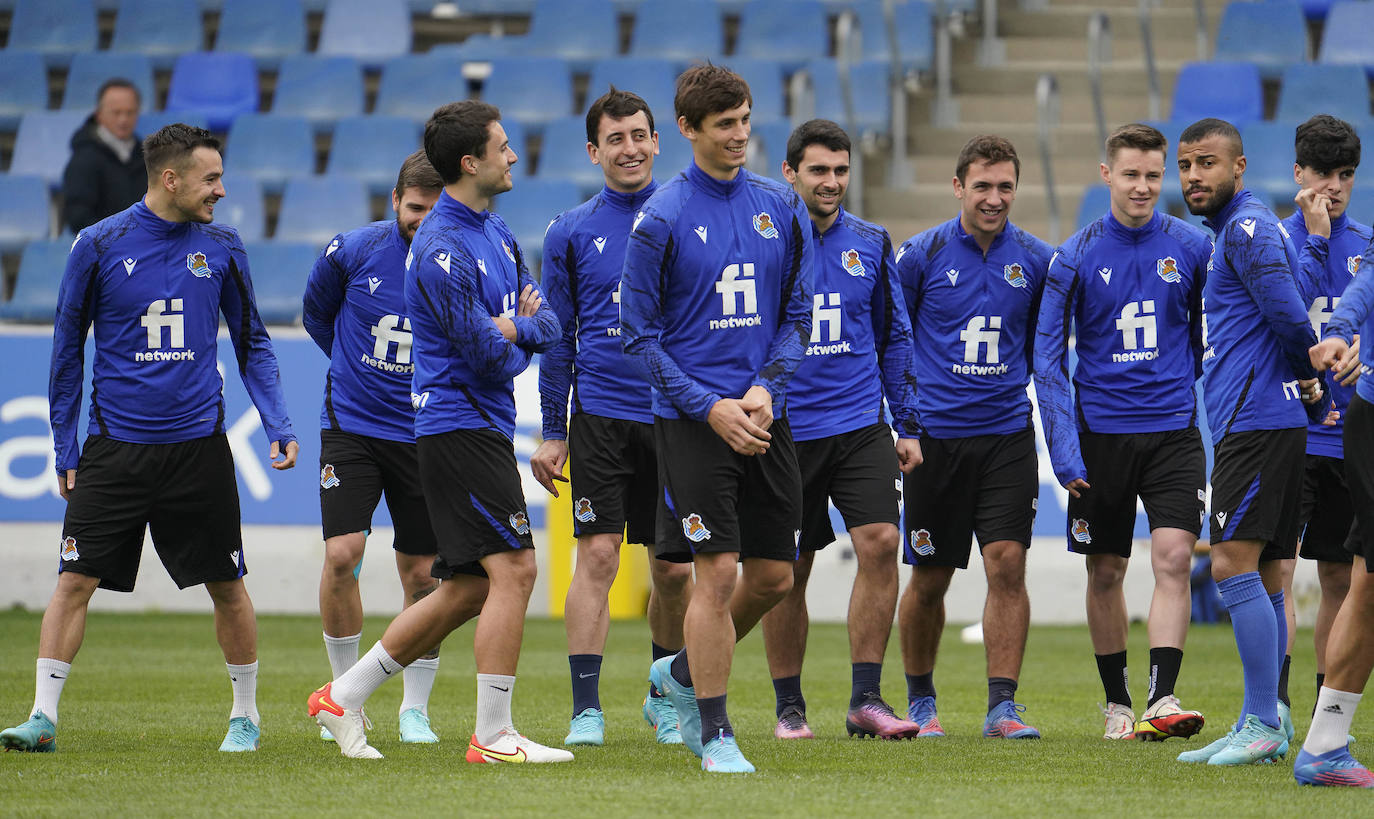 Entrenamiento sin Aihen ni Silva