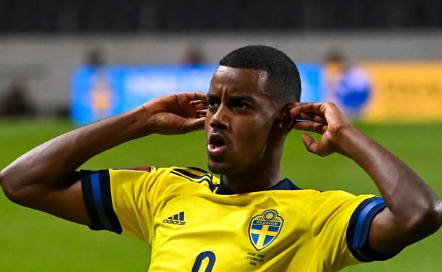 Alexander Isak, convocado para la repesca al Mundial