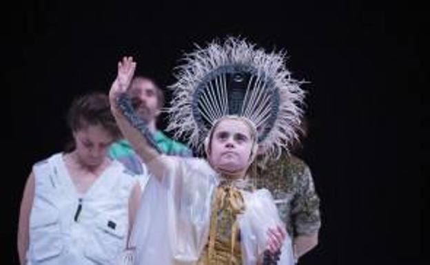 Dios, condenado a muerte