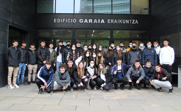 PTGaraiak Arizmendi ikastolako ikasleen bisita jaso du