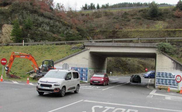 La Diputación tacha de «irresponsabilidad» la propuesta del paso peatonal en Osiña